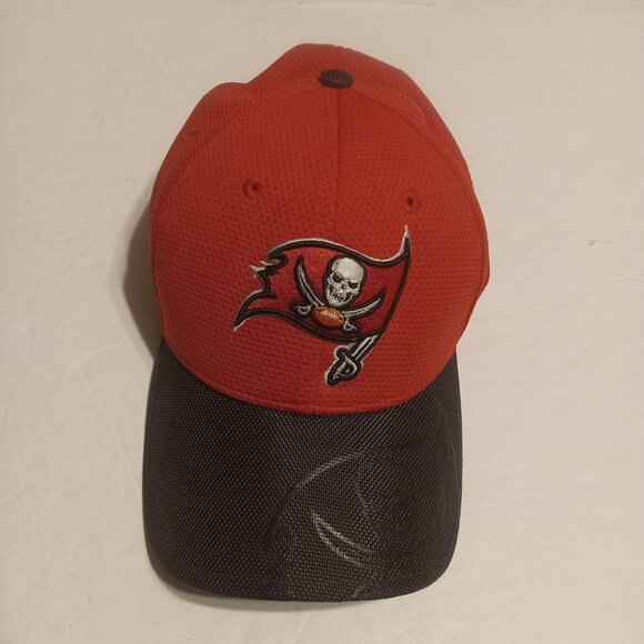New Era 39Thirty Tampa Bay Buccaneers NFL Fitted Hat/Cap Size Small/Medium - Picture 2 of 9